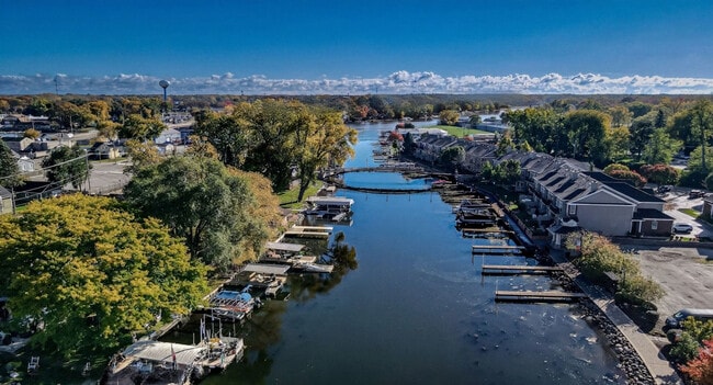 Building Photo - 3407 Venice Ave