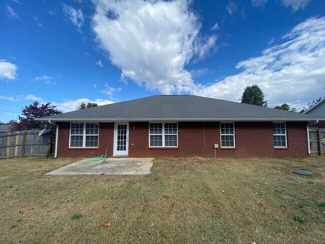 Building Photo - Available For Immediate Move-In!