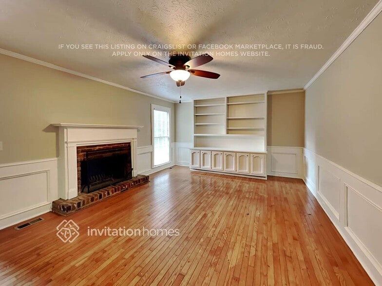 Building Photo - 1465 Lake Lucerne Rd SW