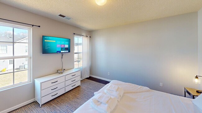 Building Photo - 106 Middlebrook Dr