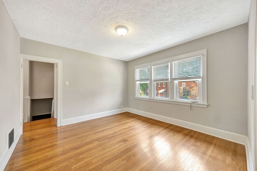 Building Photo - 6601 Iris Ave