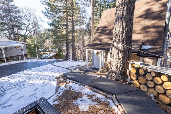 Building Photo - 33275 Wild Rose Dr