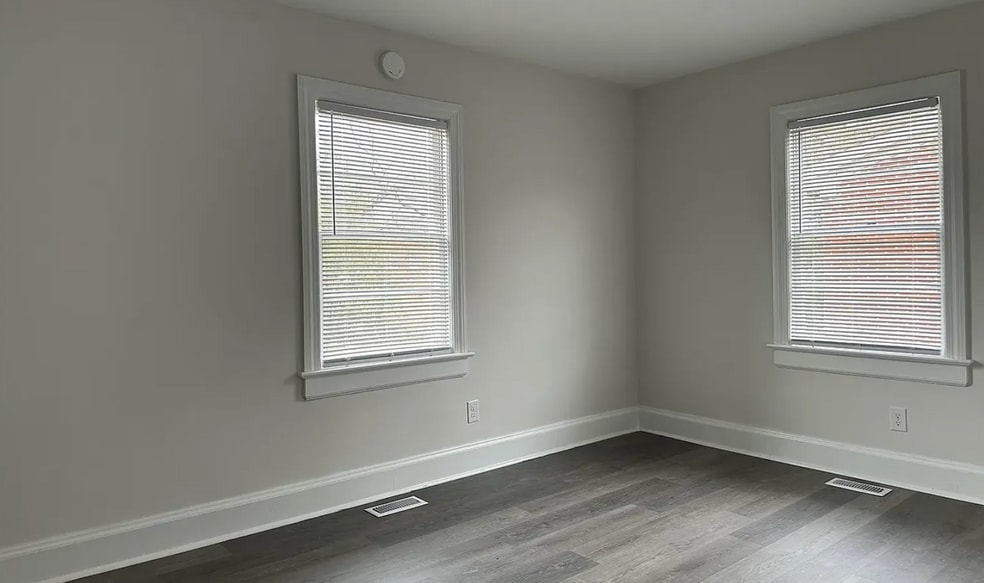 Building Photo - 510 Matthews St