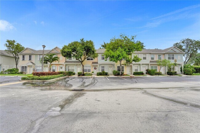 Building Photo - 16607 Hemingway Dr