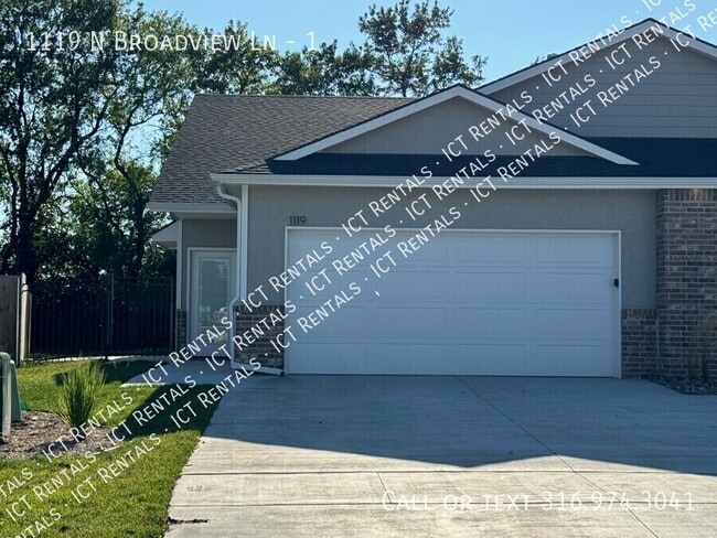 Building Photo - 1119 N Broadview Ln