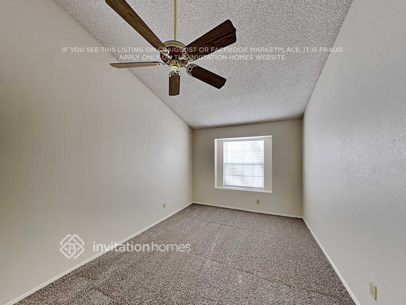 Building Photo - 4536 W Behrend Dr