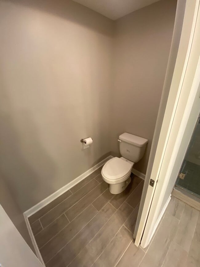 Building Photo - 4 Bedroom - Upper Arlington