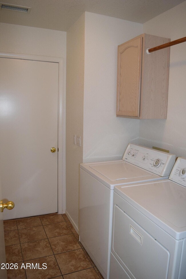 Building Photo - 440 Casner Dr