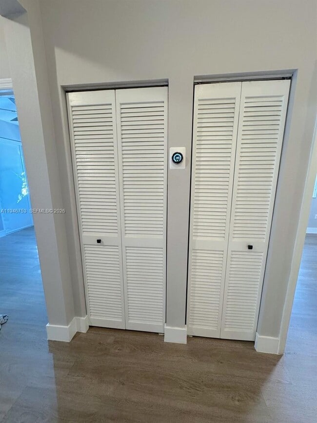 Building Photo - 11400 NW 75th Terrace