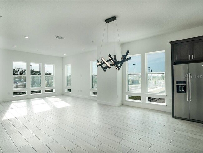 Building Photo - 2050 Packing District Wy