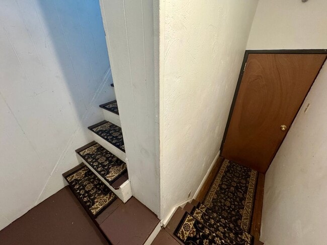 Building Photo - 4451 Highridge St