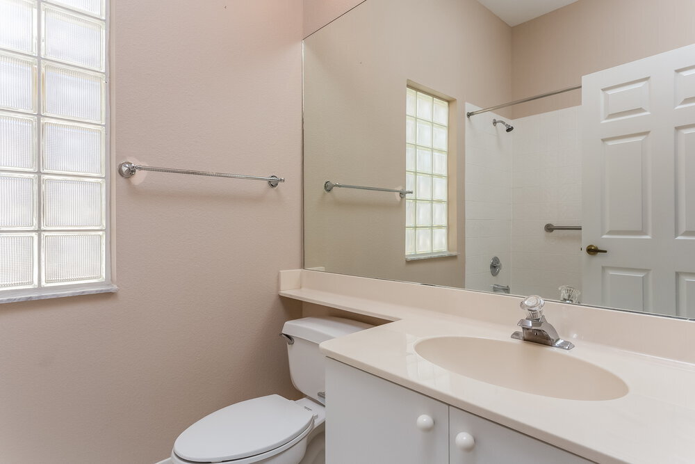 Building Photo - 13542 Weyburne Dr