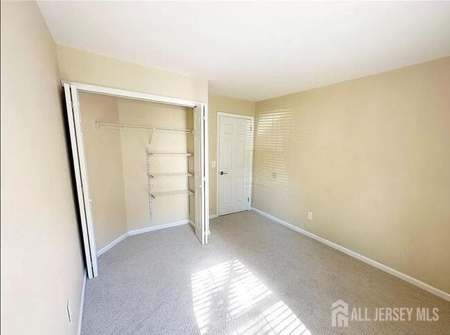 Building Photo - 2313 Bayhead Dr