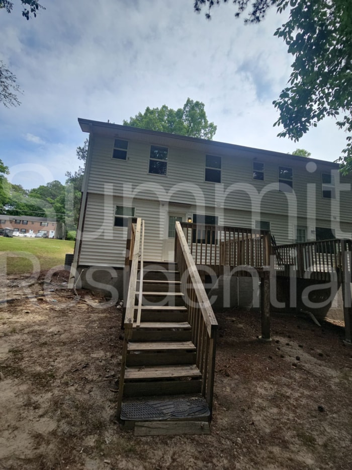 Building Photo - 2651 Parkside Way SW
