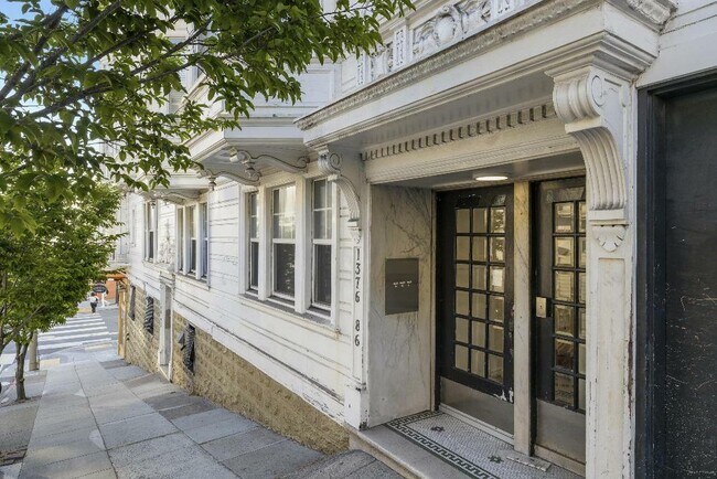 Building Photo - 1380 Union St
