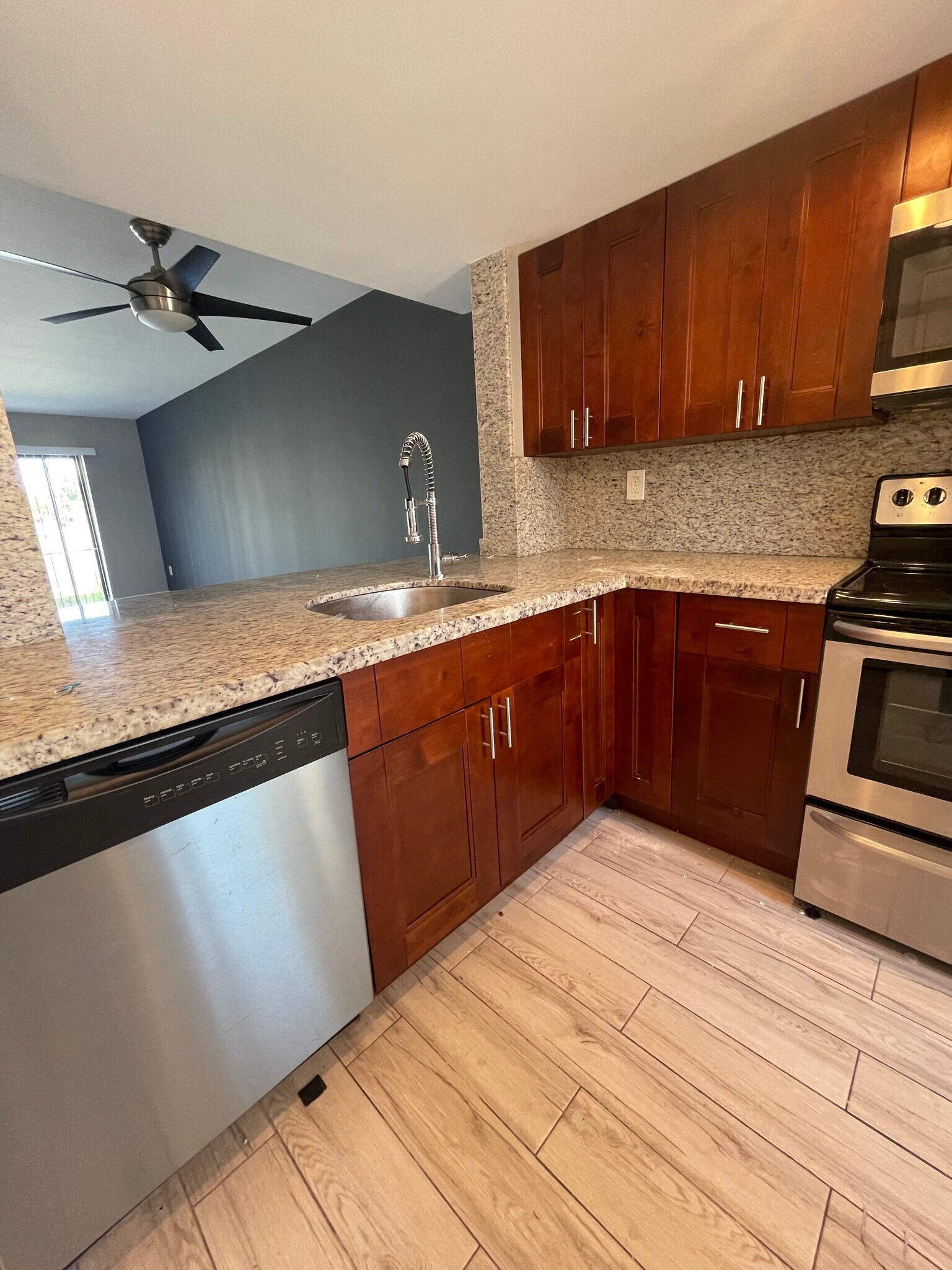 Building Photo - 5200 NW 31st Ave