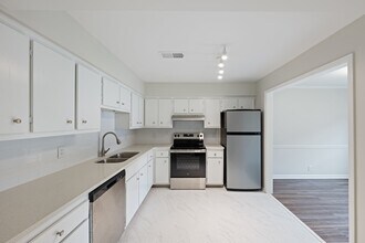 Building Photo - Convent Park Apartments