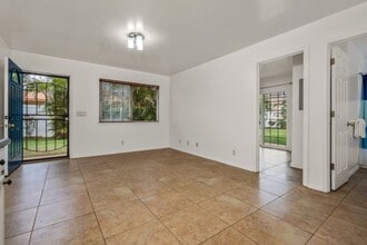 Building Photo - Unfurnished, 1 Bedroom/1 Bath, Ohana
