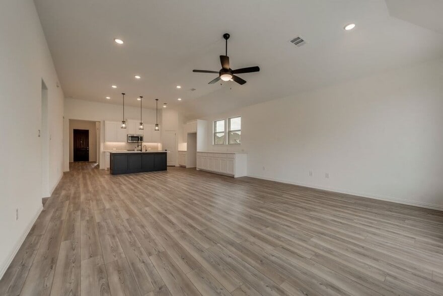 Building Photo - 1011 Hickory Chase Ln