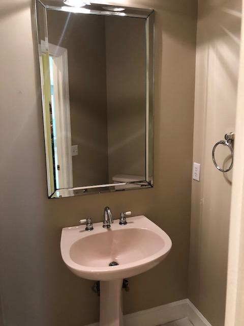 Building Photo - 1710 Ashview Cove