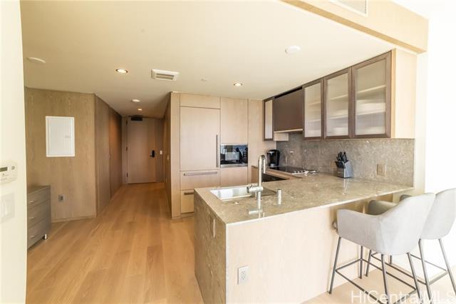 Building Photo - 1000 Auahi St