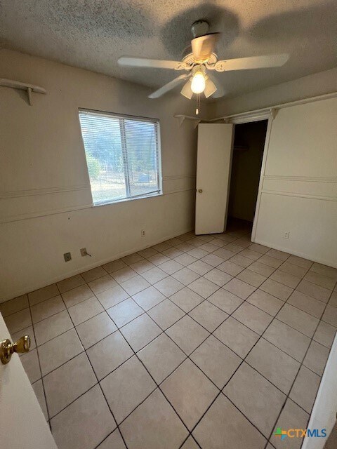 Building Photo - 2404 Kilgore Dr