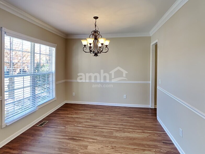 Building Photo - 116 Ruland Cir