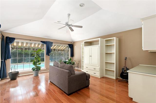 Building Photo - 6728 Victoria Ave