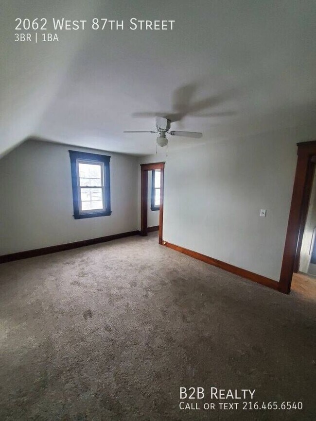 Building Photo - 2062 W 87th St