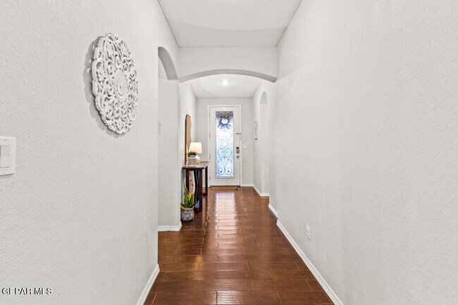 Building Photo - 7365 Dewberry Dr