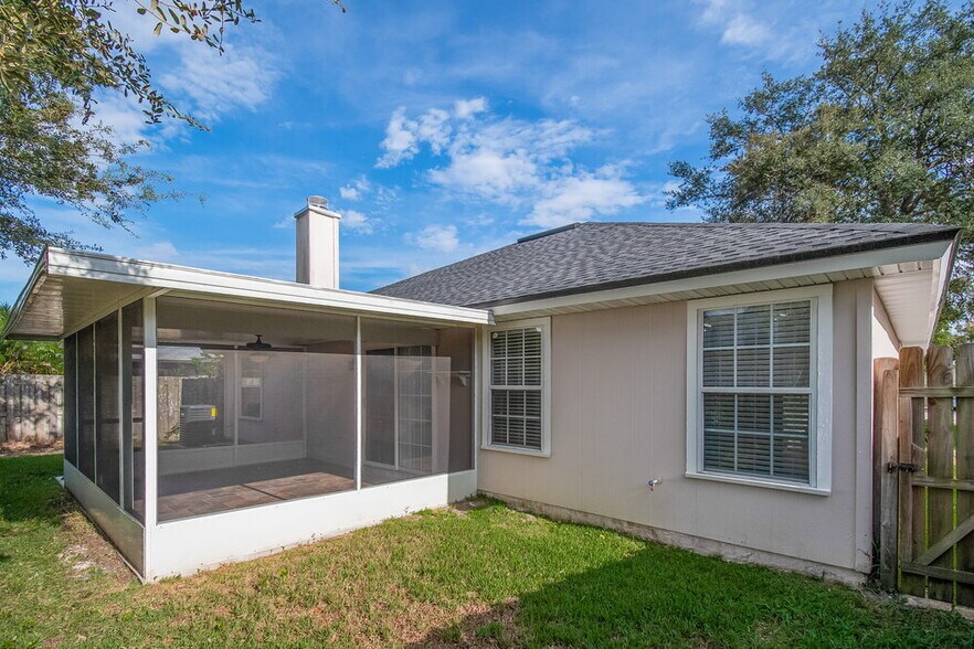 Building Photo - 3744 Eagle Ridge Dr