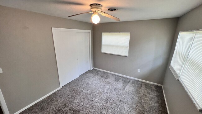 Building Photo - Lovely 3 Bedroom, 2 Bathroom Home in Melbo...