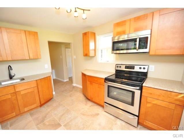 Building Photo - 5798 Limeport Pike