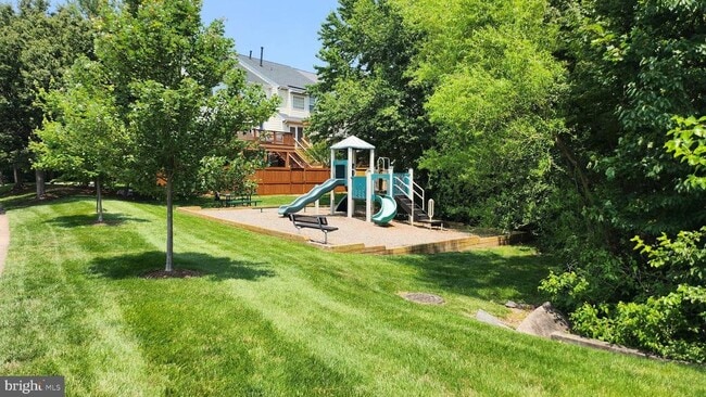 Building Photo - 13107 Misty Glen Ln