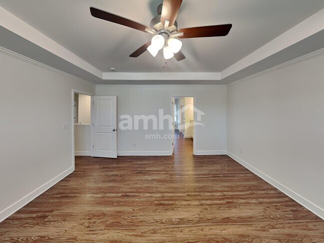 Building Photo - 2573 Highwood Blvd