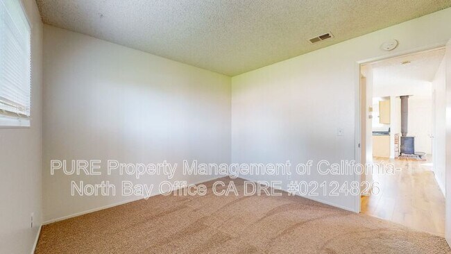 Building Photo - 1139 St Anthony Ln