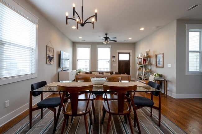 Building Photo - 1811B 6th Ave N