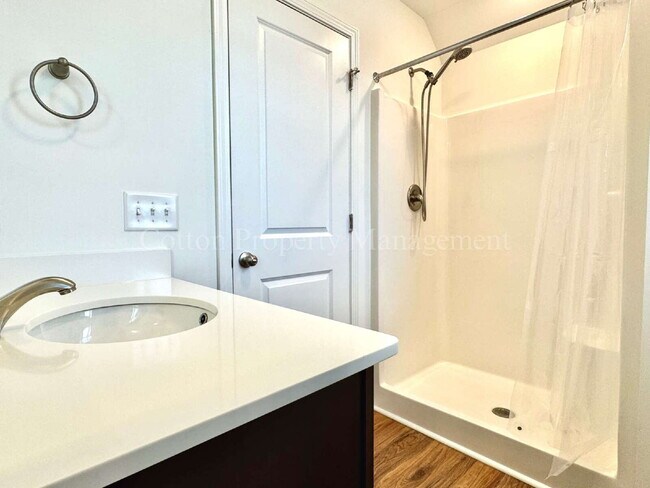 Building Photo - 5283 Vespar Ct