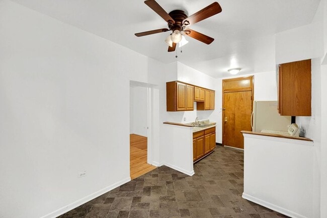 Building Photo - 7019 S Merrill Ave