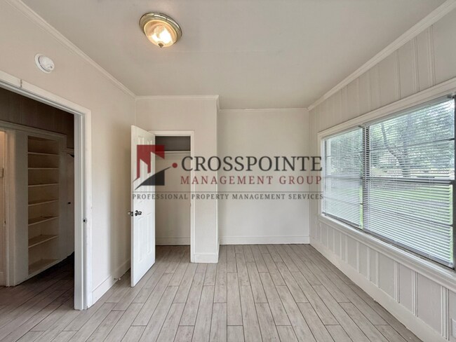 Building Photo - Beautiful 4 bedroom 2 bath home in the heart of Tyler!