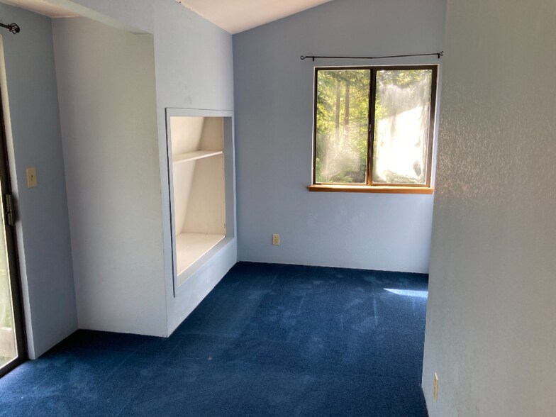 Building Photo - 90 Whittier Ln