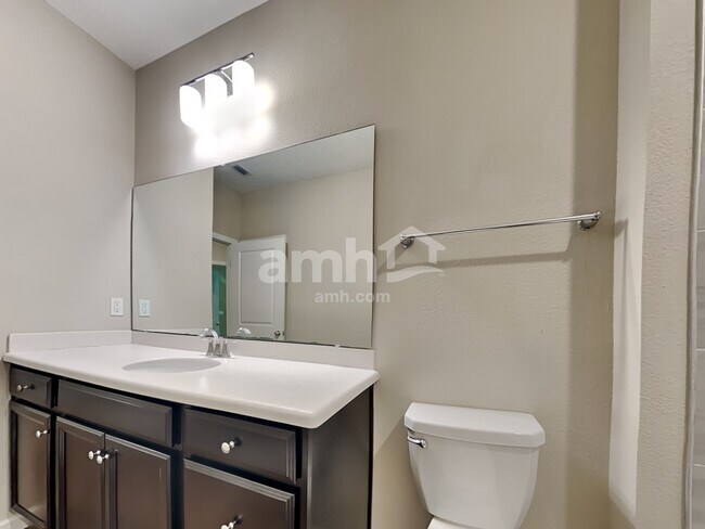 Building Photo - 111 Hemlock Point