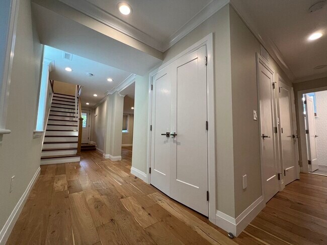 Building Photo - 23 Winslow Rd