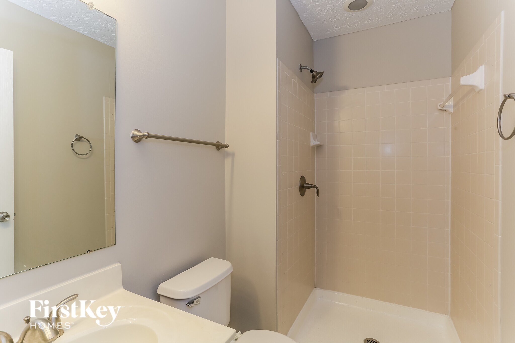 Building Photo - 5842 Rothrock Ct
