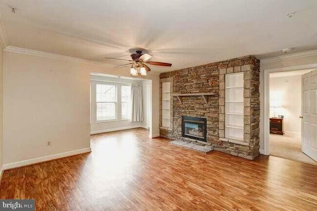 Building Photo - 8303 Bluebird Way