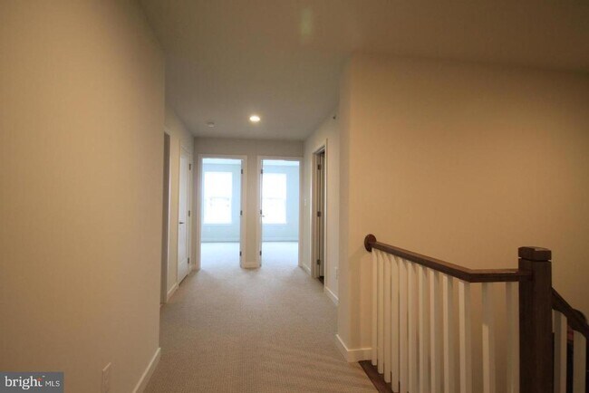 Building Photo - 111 Wynstone Ct