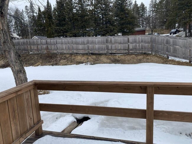 Building Photo - 101 Mitchell Cir