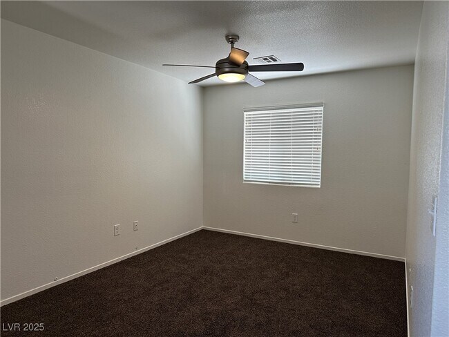 Building Photo - 10651 Lunar Crest Ave