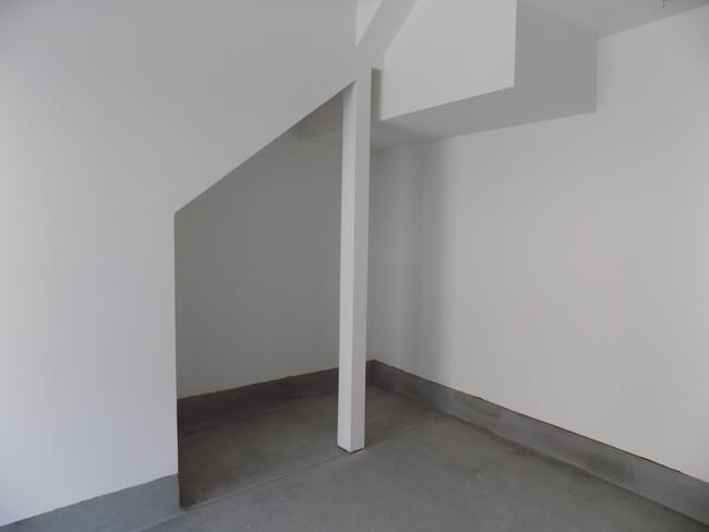 Building Photo - Beautiful 1 Bedroom 1 Bath Condo in Ranch ...