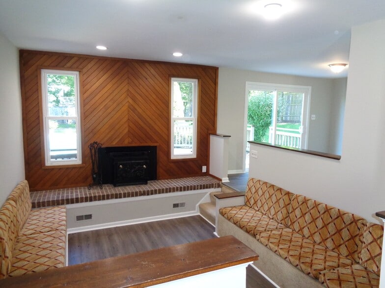 Building Photo - 3800 Bell Rd